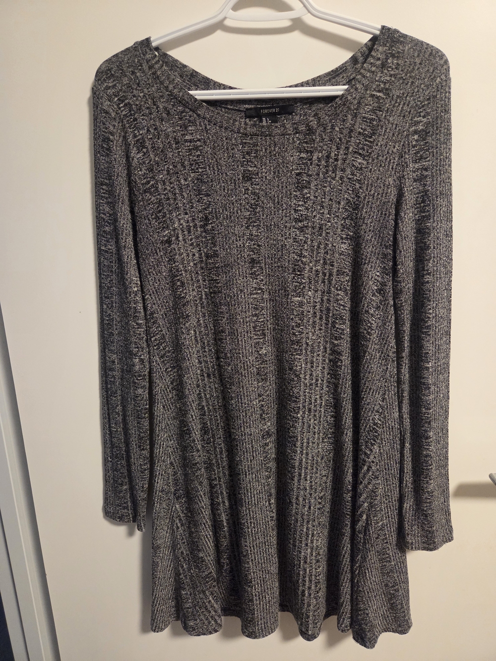Forever 21 Grey Ribbed Knit Long Sleeve Dress